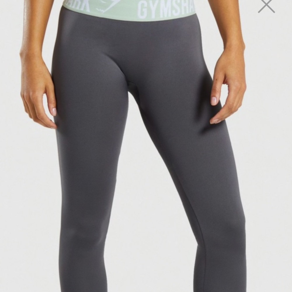 ❌SOLD❌XS Grey/Mint Gymshark Fit Cropped Leggings